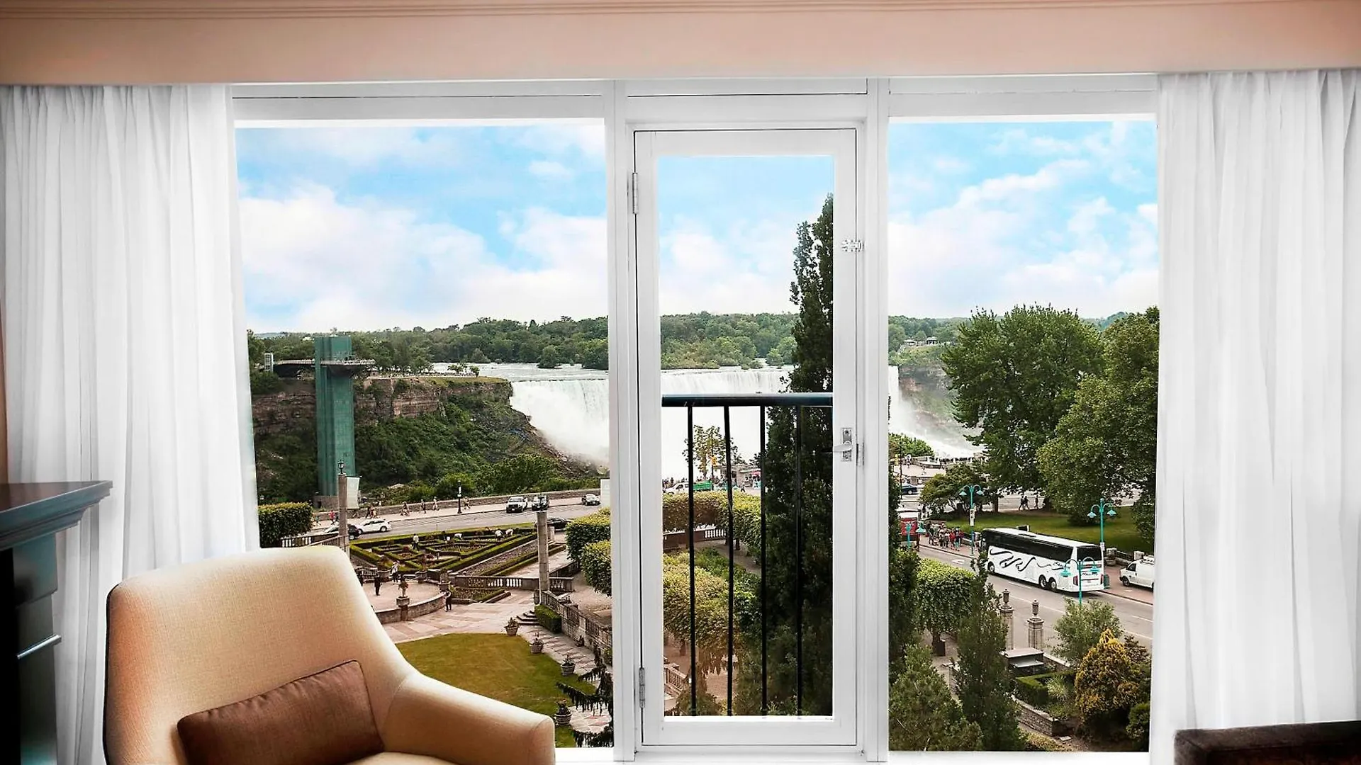 ****  Sheraton Fallsview Hotel Niagara Falls Canada